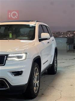 جیپ گراند شیرۆکی